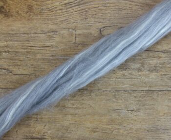 Sugar Pearl Top (70% Grey Merino Wool 30% Extra Bleached Tussah Silk) – Bild 2